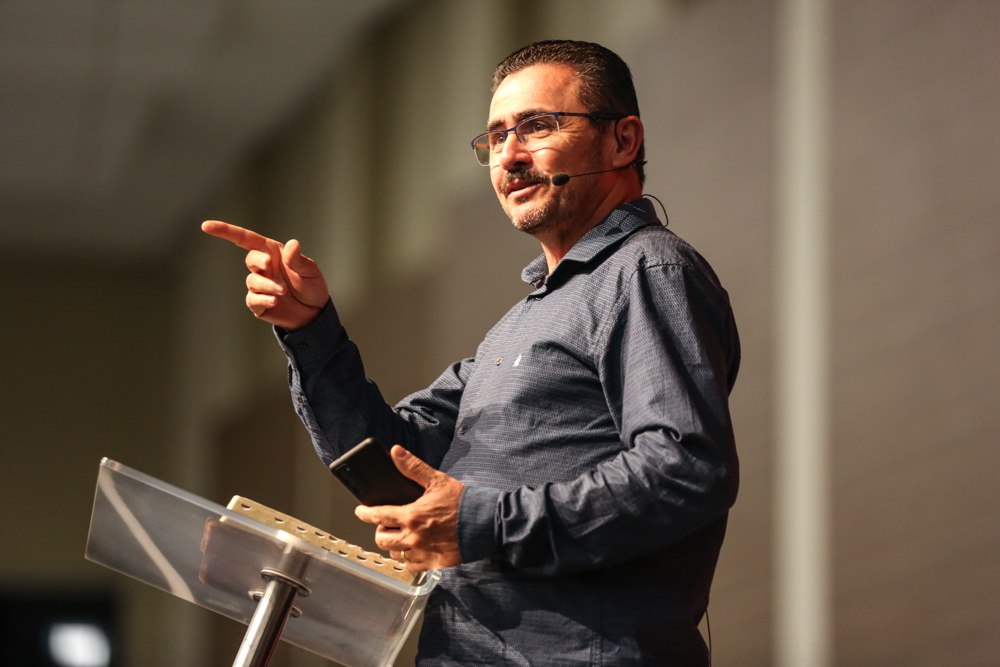 Culto de Oração com pastor João Roberto