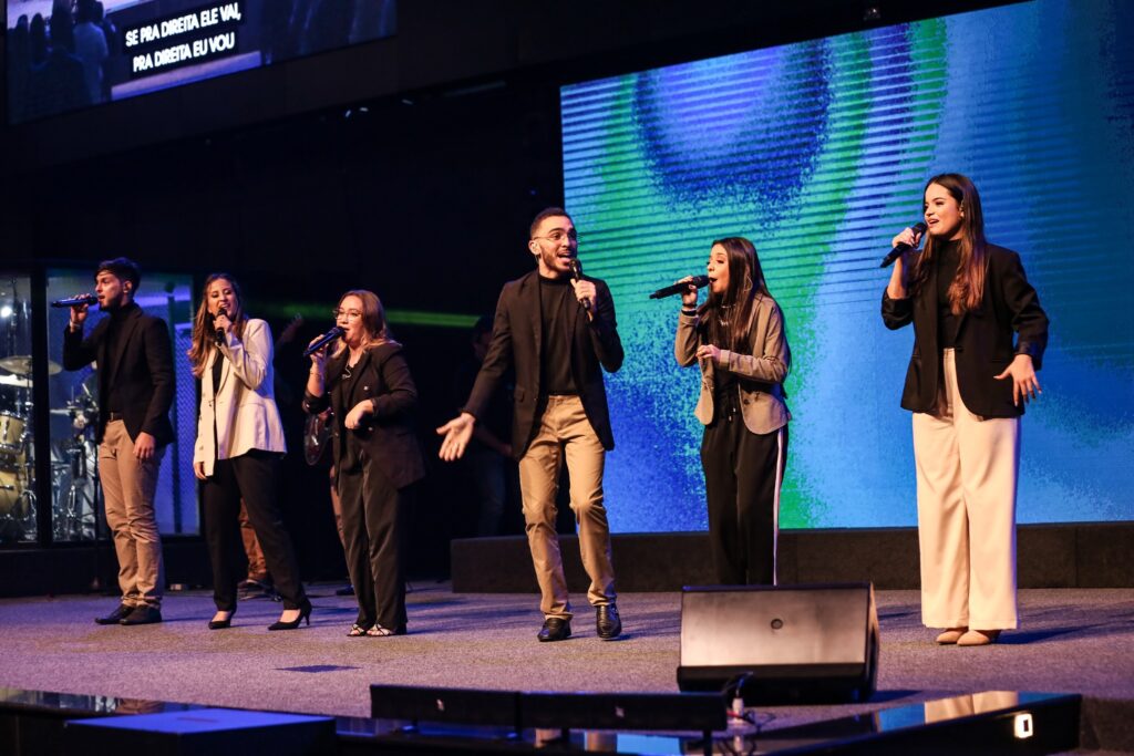 Adolescentes do Verbo da Vida Sede