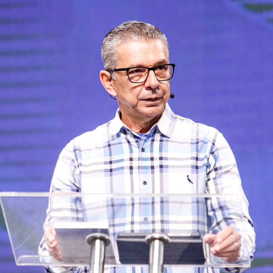 Helmiton Barbosa
