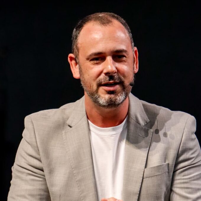 A maior arma do cristão: a compaixão - Raphael Vargas