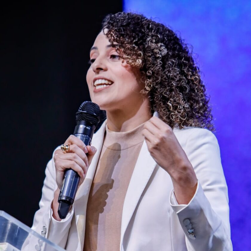 Cristo cura a alma: transformação contínua pela Palavra - Janiklessya Oliveira