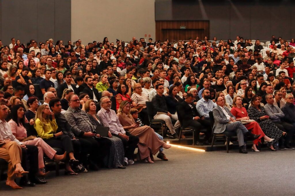 Aniversário de 34 anos destacou avanços da Igreja Sede