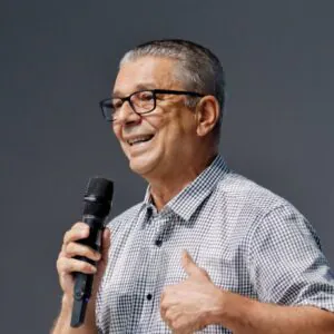Helmiton Barbosa