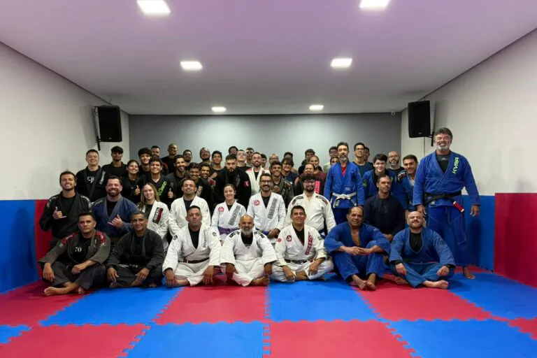 Projeto de Jiu-Jitsu nas Malvinas reuniu 55 alunos na aula inaugural