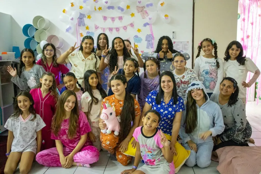 Noite do Pijama reuniu 130 crianças na Verbo da Vida Sede