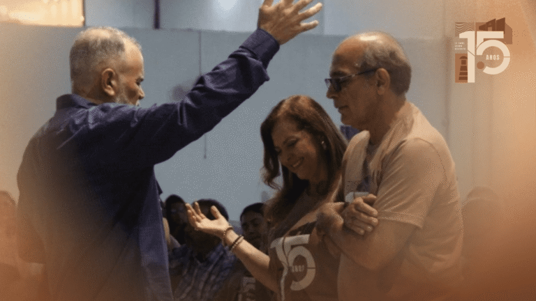 COMEÇOU! Os 15 anos do Verbo Distrito iniciam com um poderoso chamado à vida de fé.